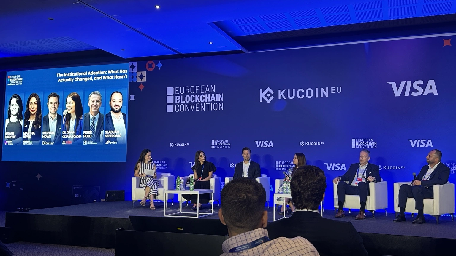 Panel sull'adozione istituzionale alla European Blockchain Convention 2026 di Barcellona con Fidelity Digital Assets, Bitwise, UBS, Zürcher Kantonalbank e SWIAT